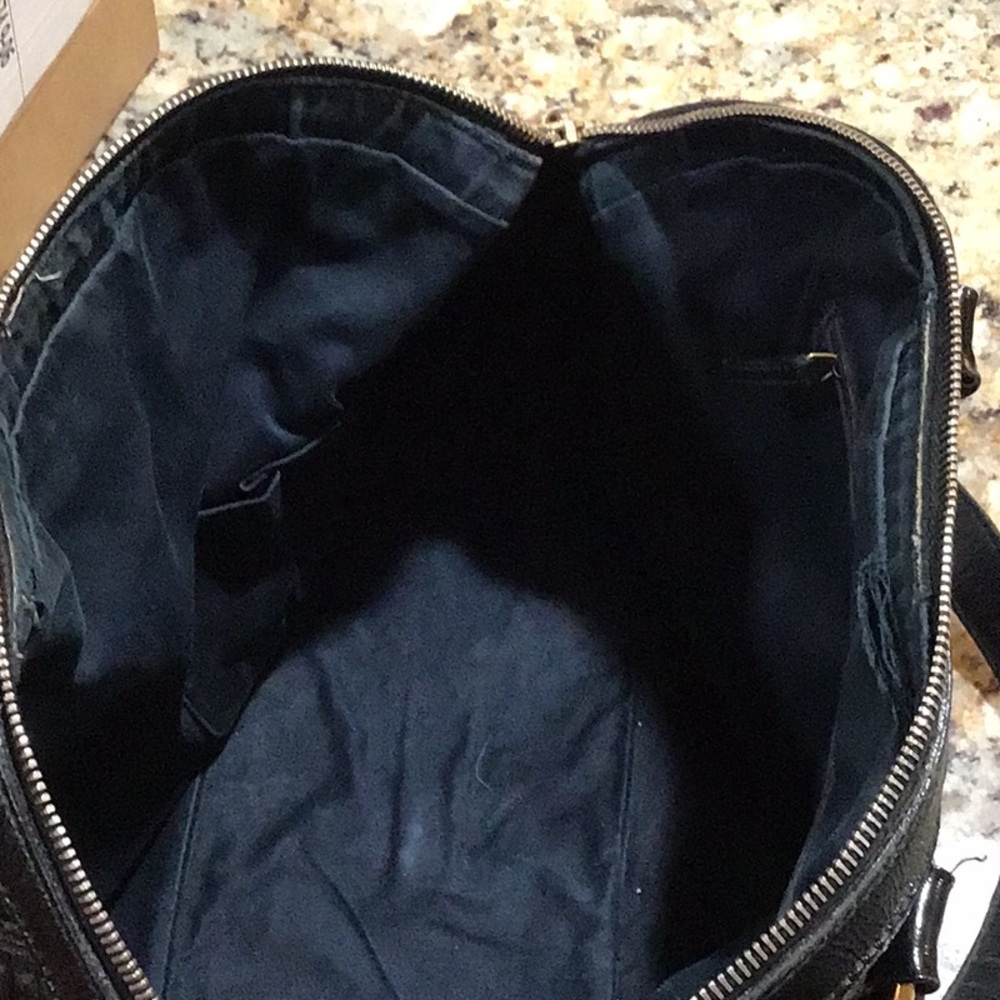 YSL Saint Laurent Muse Black Leather Shoulder Bag w/ COA & Key - Picture 15 of 16
